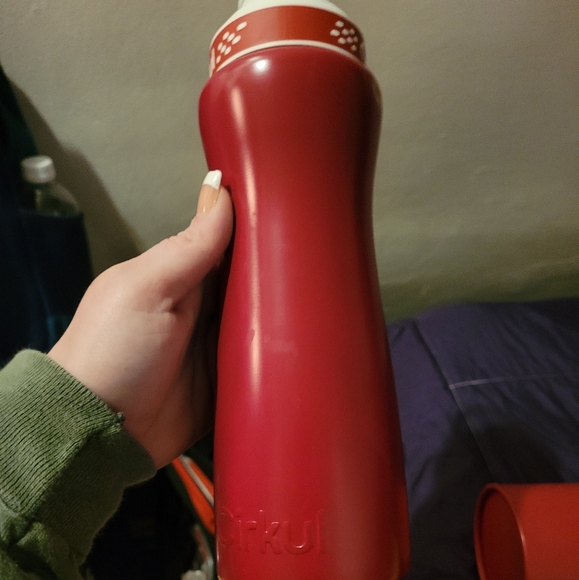 Limited Edition: 22oz. Cirkul Fire Bottle Drop - Picture 6 of 7